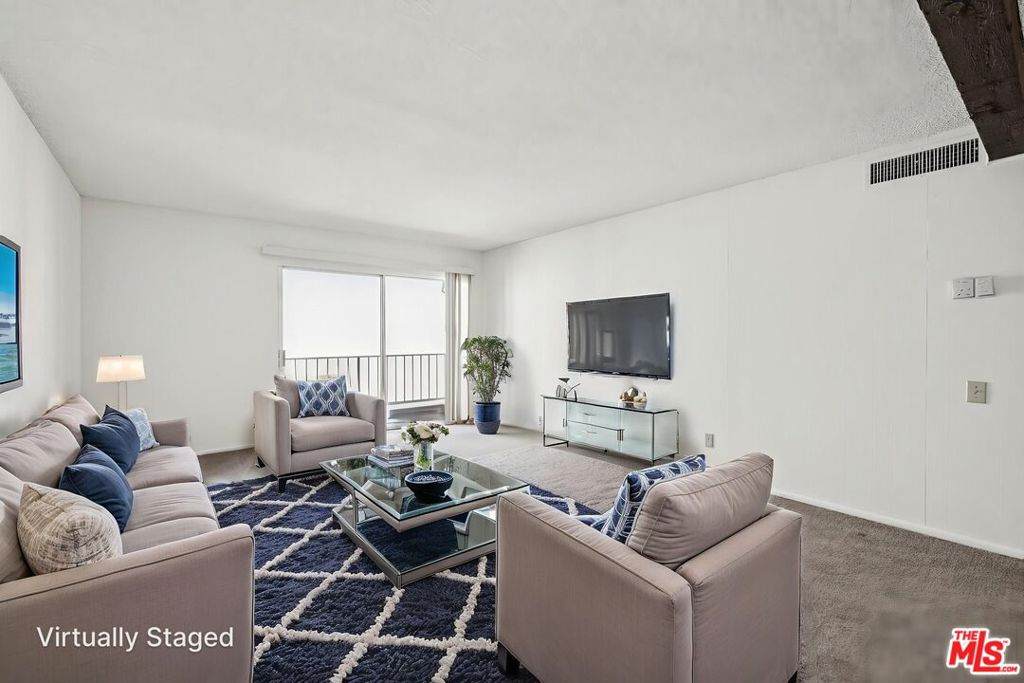 5460 White Oak Avenue - Photo 1