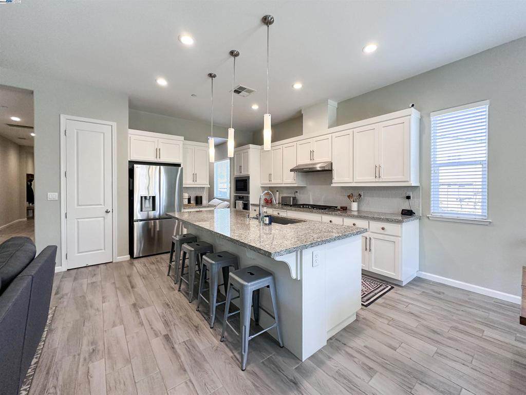 500 Brinwood Way - Photo 1