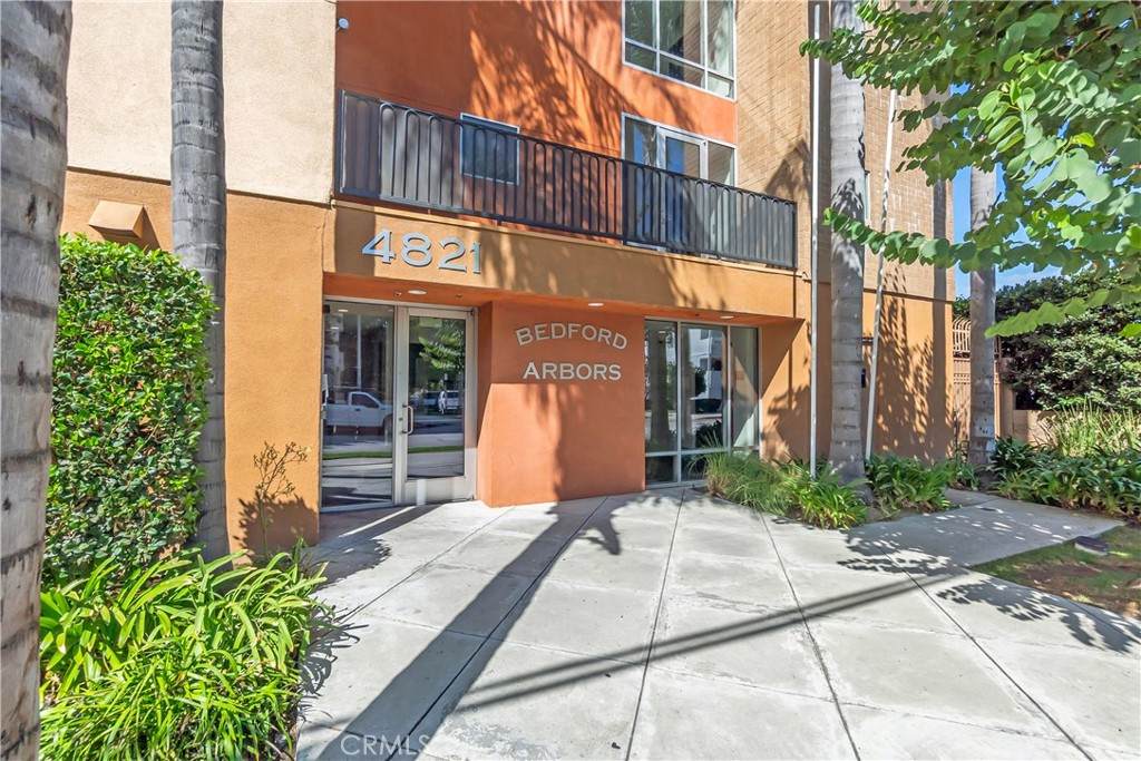 4821 Bakman - Photo 1