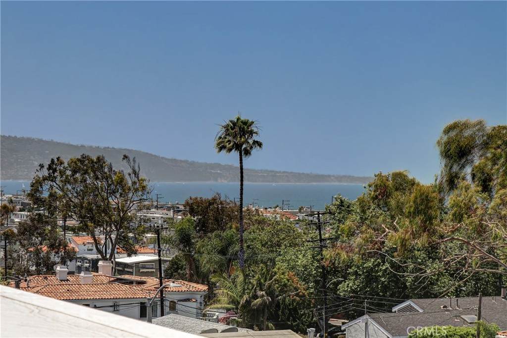 1140 Fisher Avenue - Photo 1