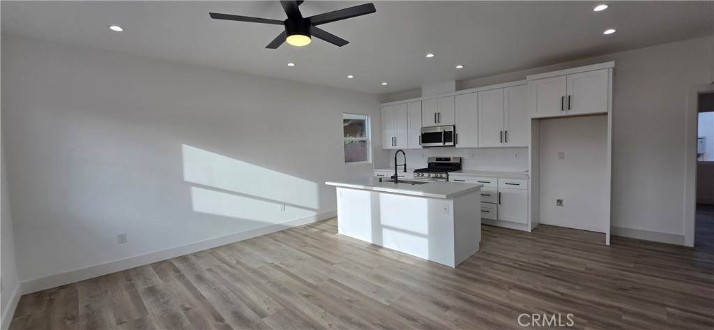 4705 Lakewood - Photo 1