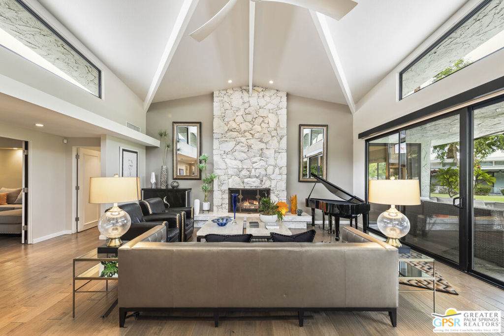 2194 La Paz Way - Photo 1