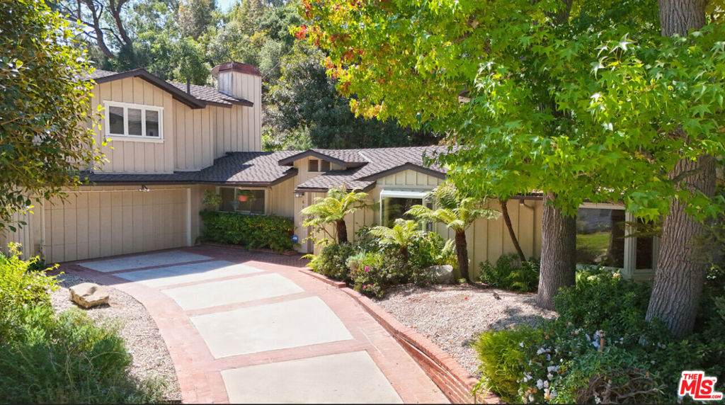 601 Tuallitan Road - Photo 1