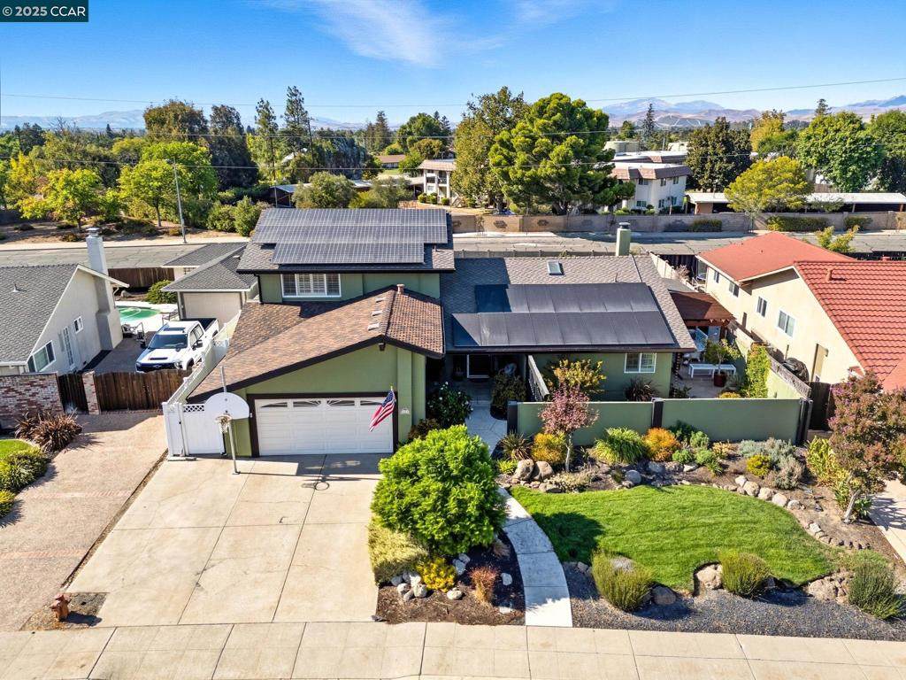 1110 Lomitas Ave - Photo 1