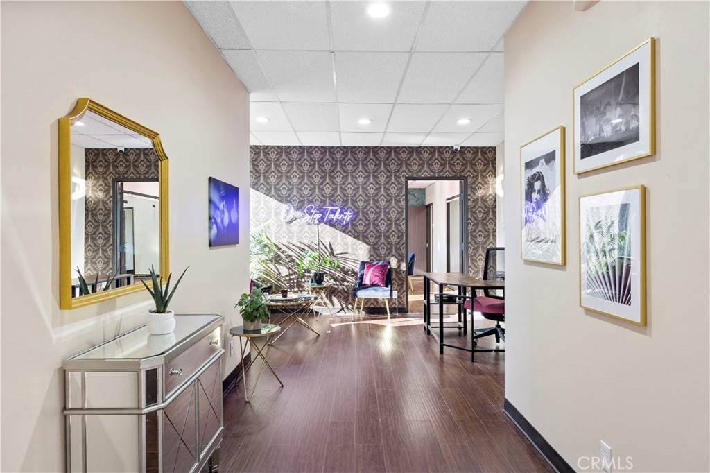 https://bt-photos.global.ssl.fastly.net/socal/orig_boomver_2_400488070-2.jpg