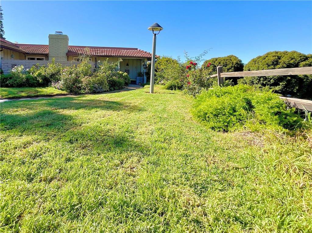 3117 Via Serena - Photo 1