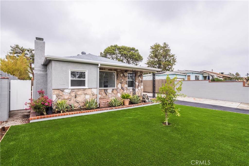 13535 Goleta Street - Photo 1