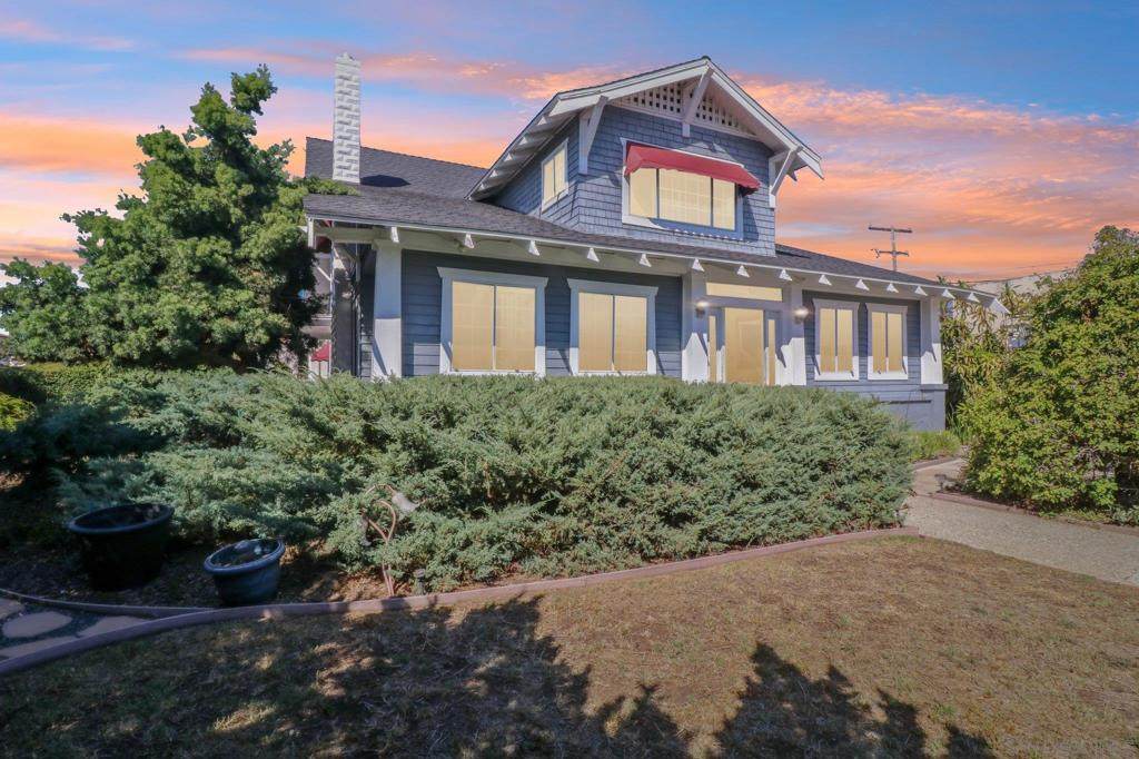 3509 11 32nd St - Photo 1