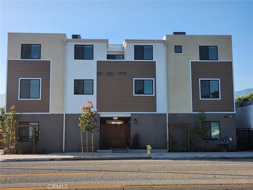 4251 Live Oak Ave - Photo 1