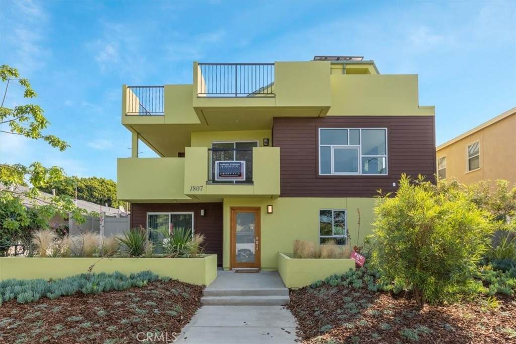 1807 17th Street - Photo 1