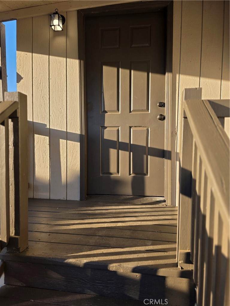 5200 Crest Rd. - Photo 1