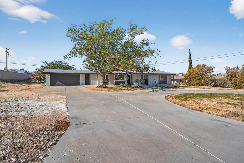 7504 Balsa Avenue - Photo 1