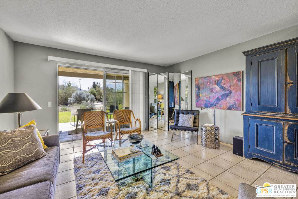 2001 Camino Parocela - Photo 1