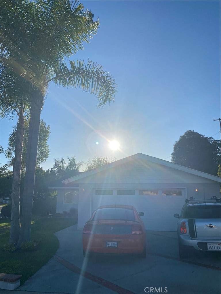 806 Bloomwood - Photo 1