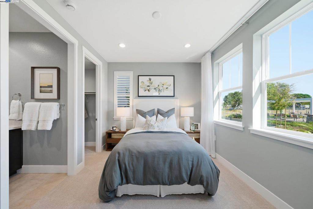 4686 4686 Vilana Street - Photo 1