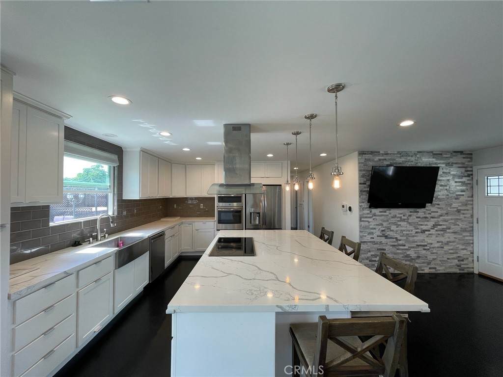 5352 Edinger - Photo 1