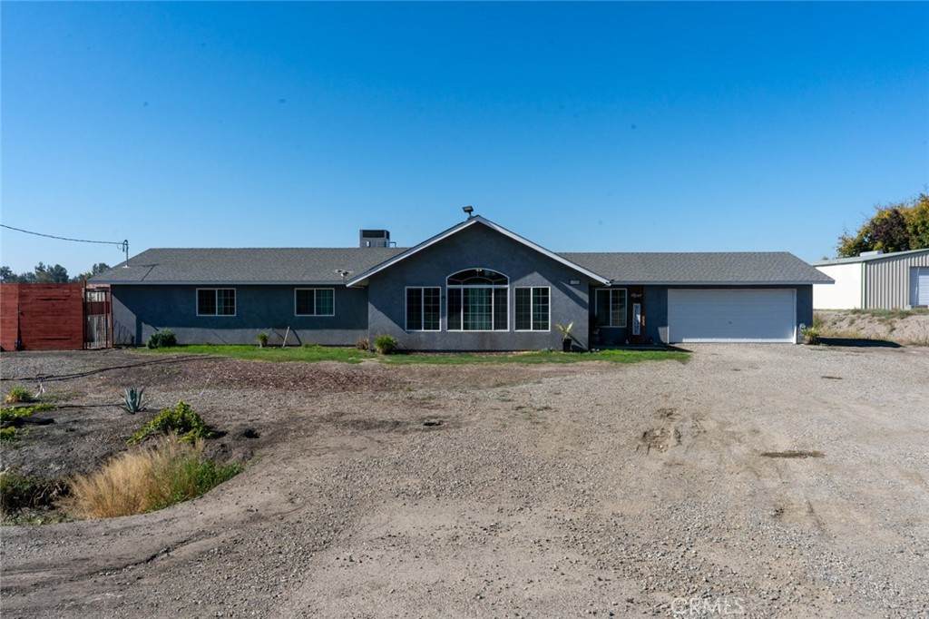 17225 Custer - Photo 1
