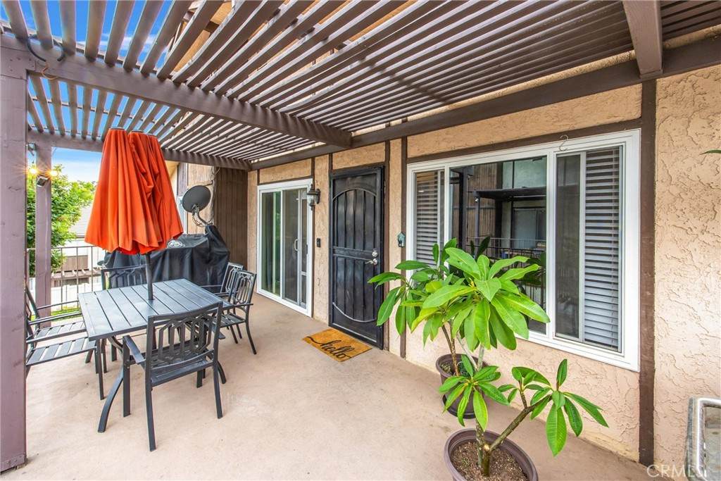 2117 Jacaranda Court - Photo 1