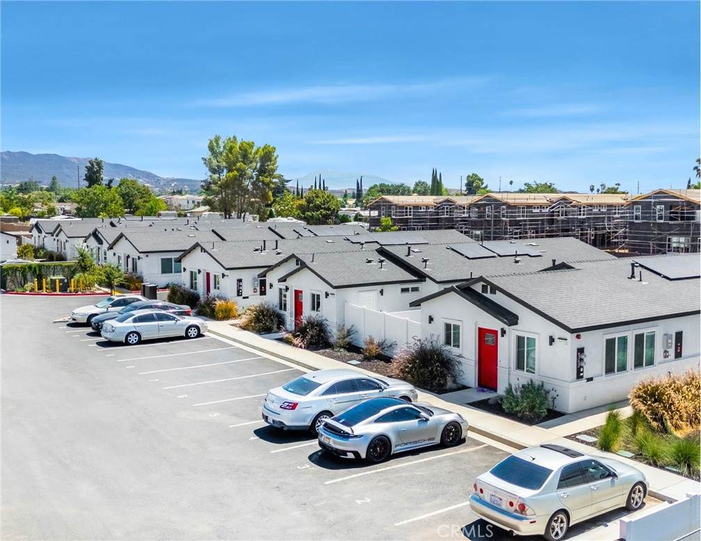 13537 5th Street - Photo 1