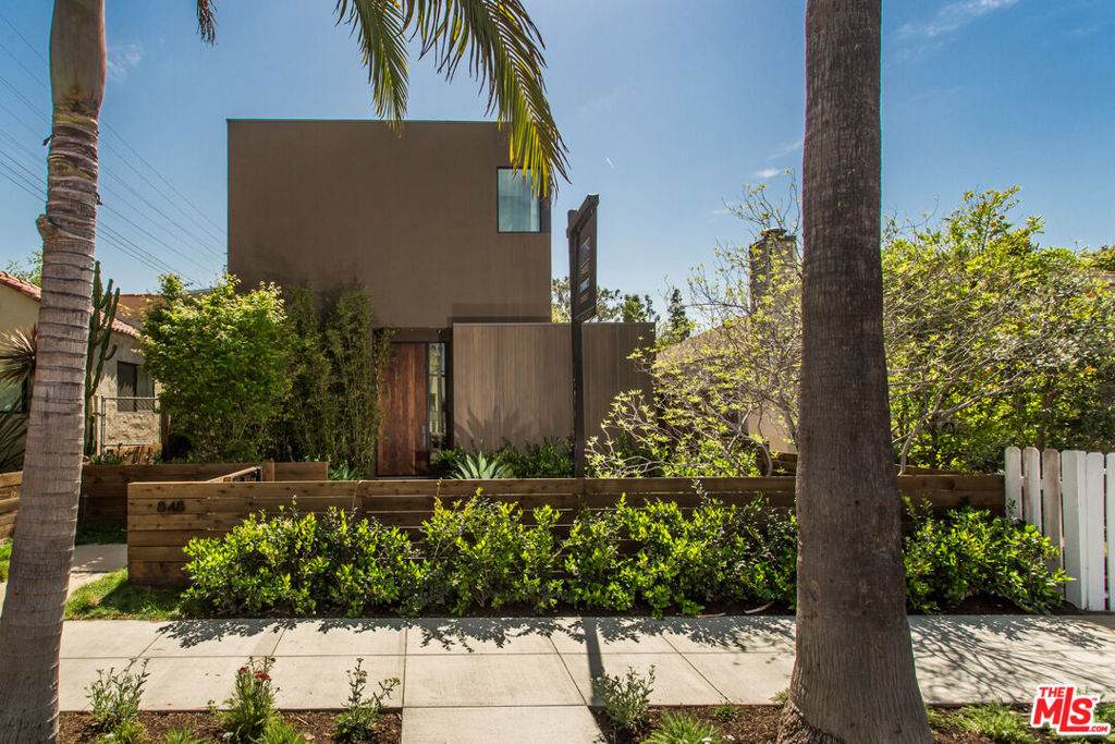 848 Milwood Avenue - Photo 1