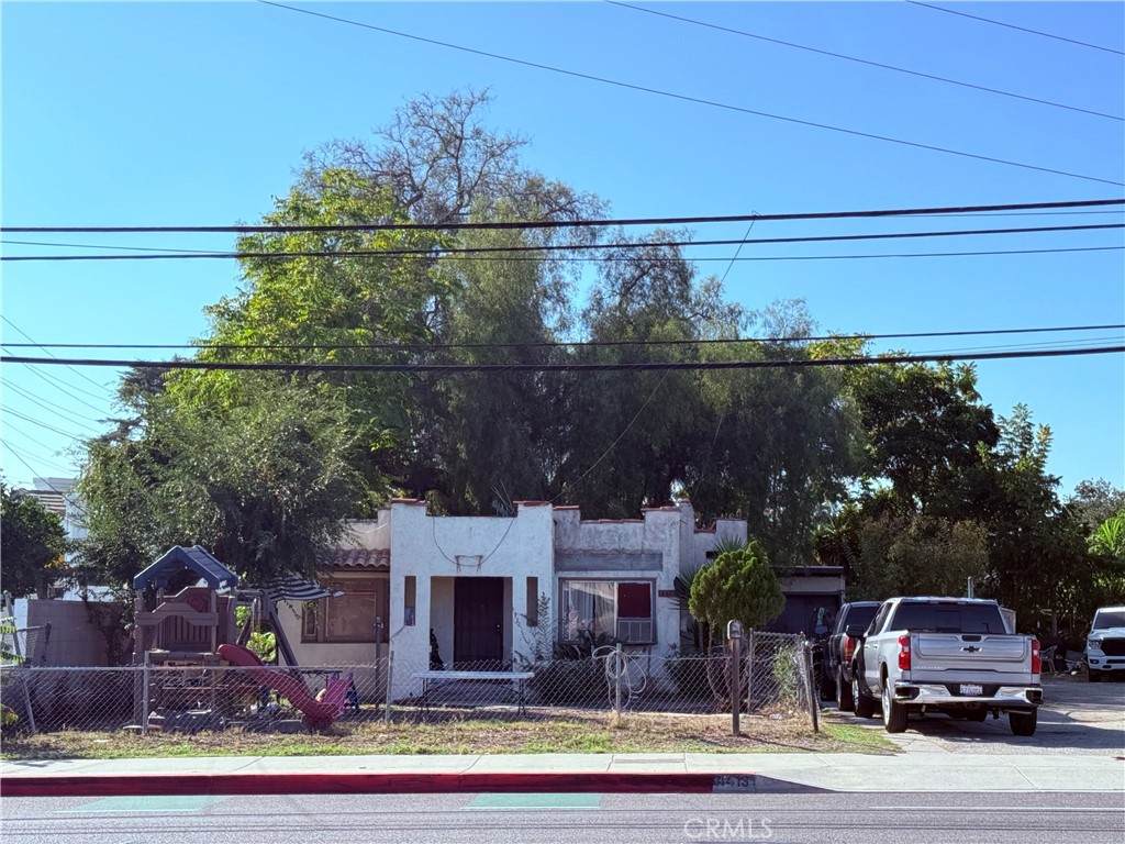 4413 Maine - Photo 1