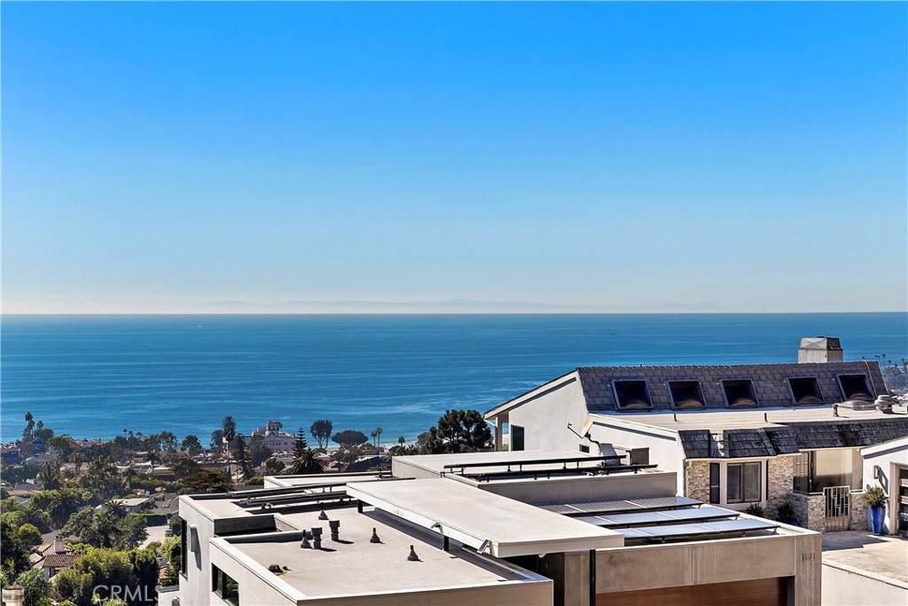 1050 Skyline - Photo 1