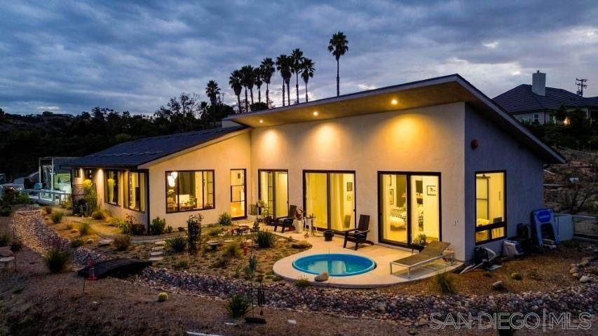 1615 Vista Del Lago - Photo 1