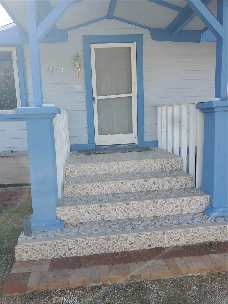 6524 Lowry - Photo 1