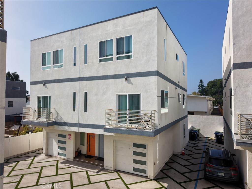 5743 Fulcher - Photo 1