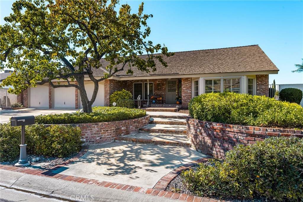 5861 Sunmist Drive - Photo 1