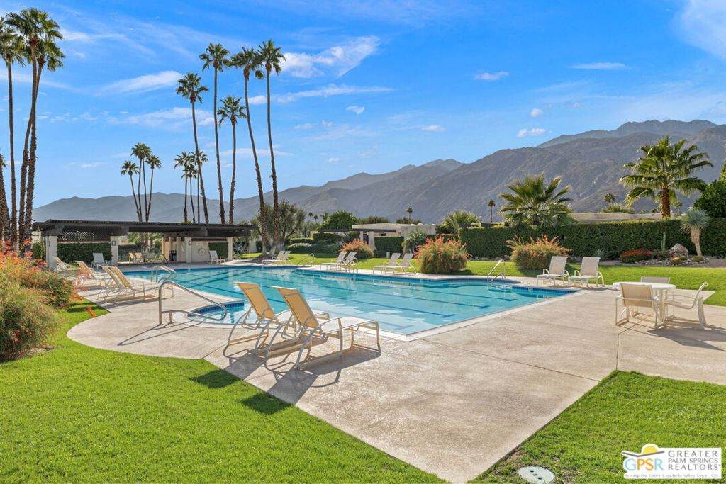 427 Calle Rolph - Photo 1