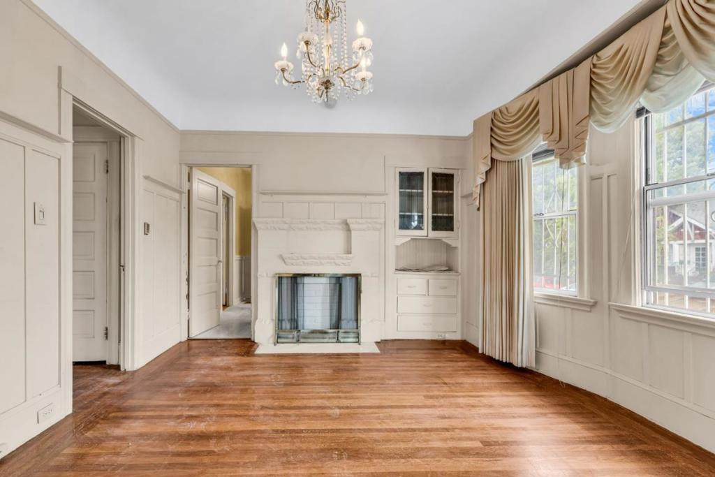 852 58th Street - Photo 1