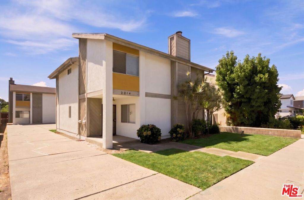 2214 Dufour Avenue - Photo 1