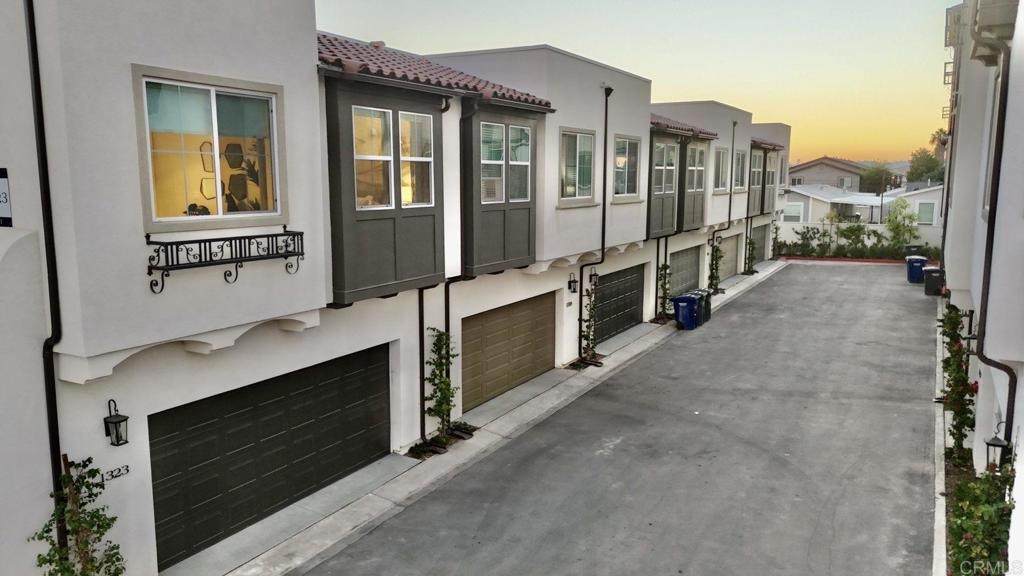 1319 Yannis Court - Photo 1