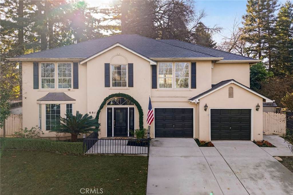 681 Cromwell - Photo 1