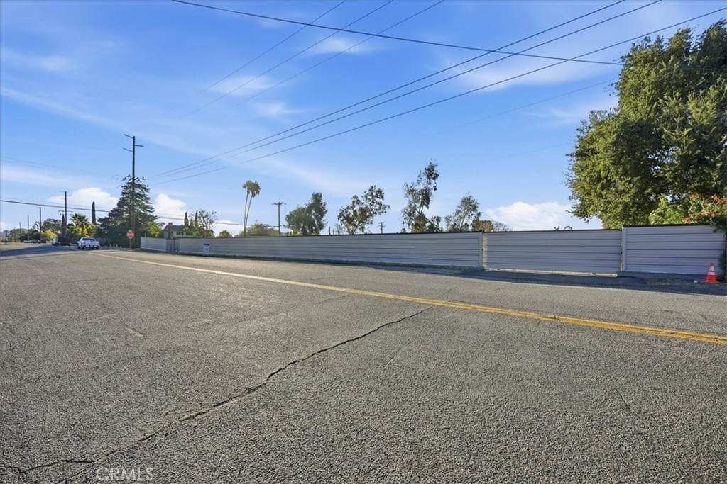 10007 Beaumont Avenue - Photo 1