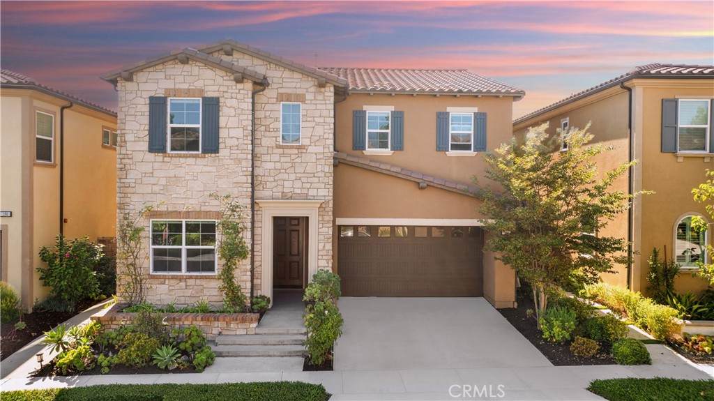 208 Pinnacle - Photo 1