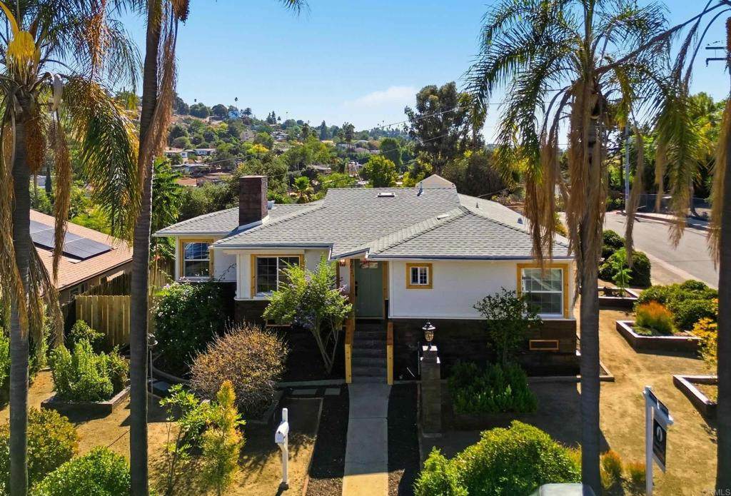 801 E 4th Ave - Photo 1