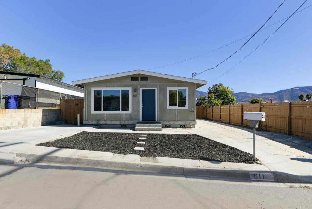 611 San Juhn Street - Photo 1