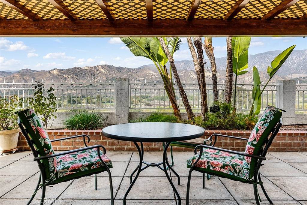 9071 Riderwood Drive - Photo 1