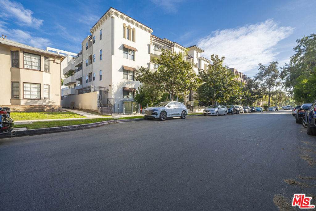 https://bt-photos.global.ssl.fastly.net/socal/orig_boomver_2_403394210-2.jpg