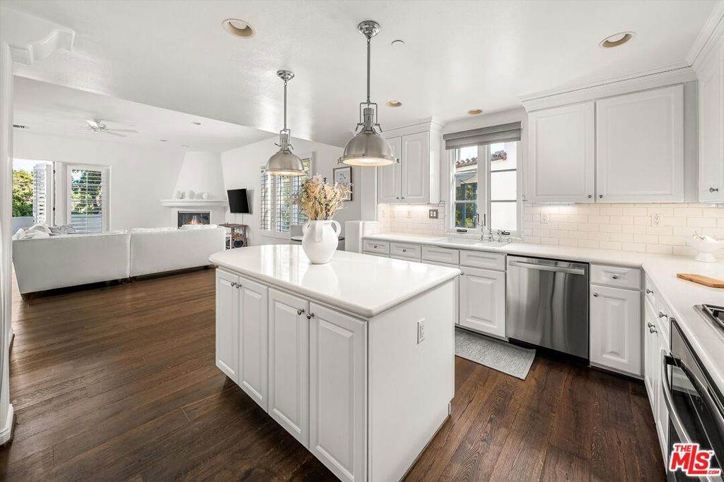 218 Santa Barbara Street - Photo 1