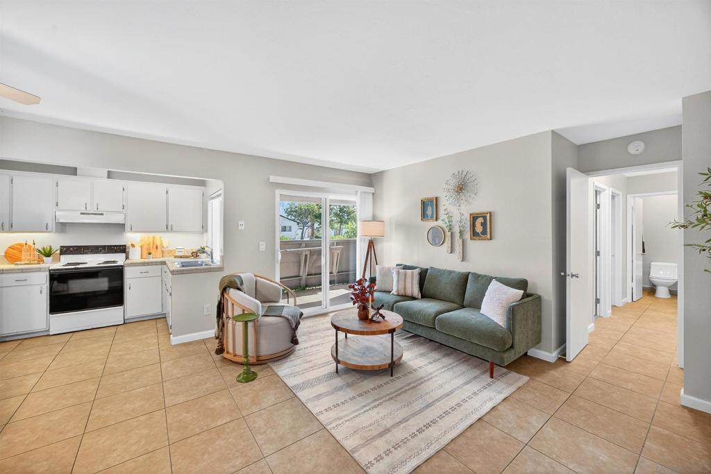 3290 Ashford St - Photo 1