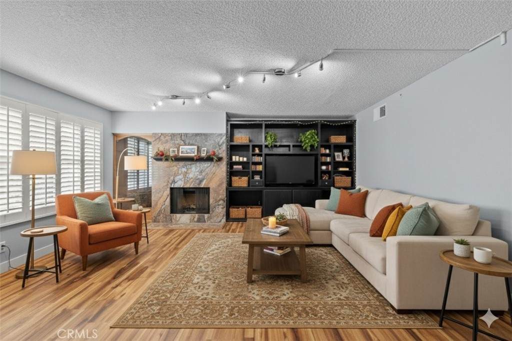 42805 15th - Photo 1