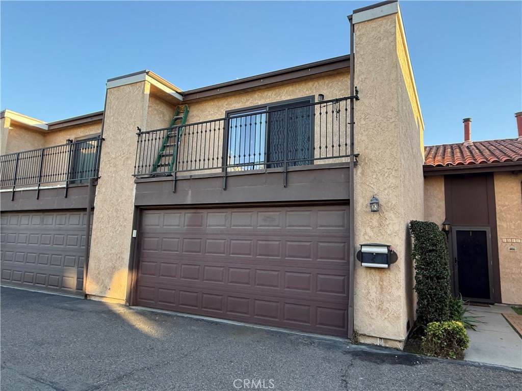 9565 Graham - Photo 1