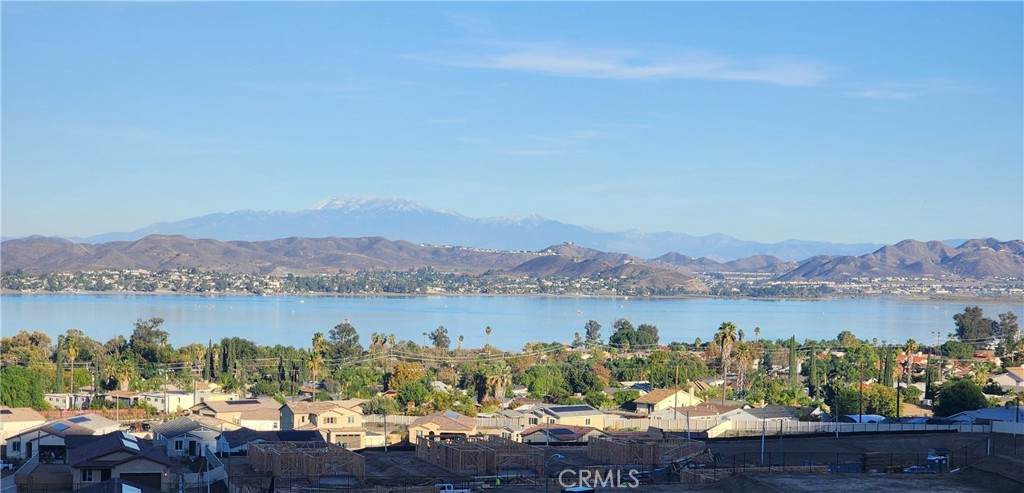 29 Lakeview - Photo 1