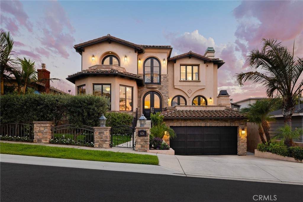 624 14th Street - Photo 1