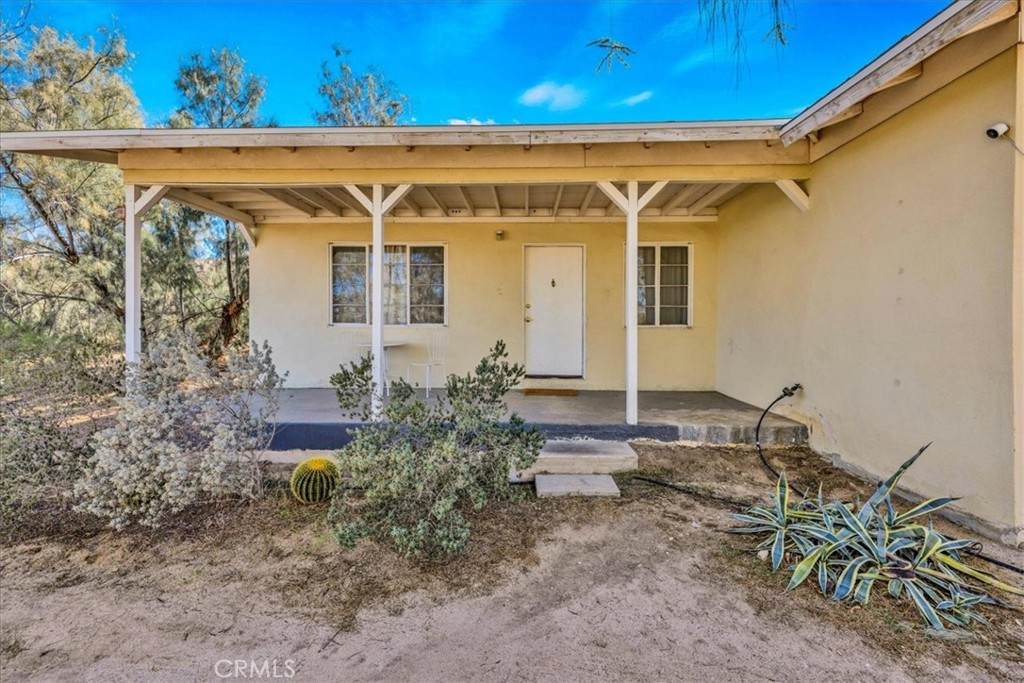 61855 Valley View - Photo 1