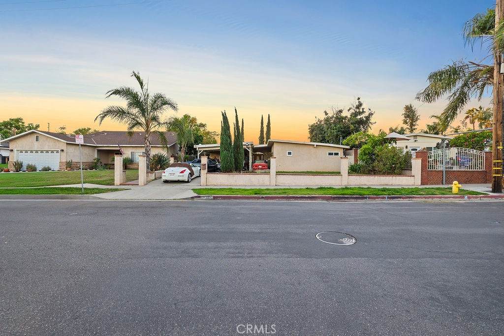 11633 Rincon - Photo 1