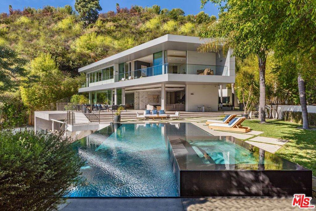 1895 Rising Glen Road - Photo 1